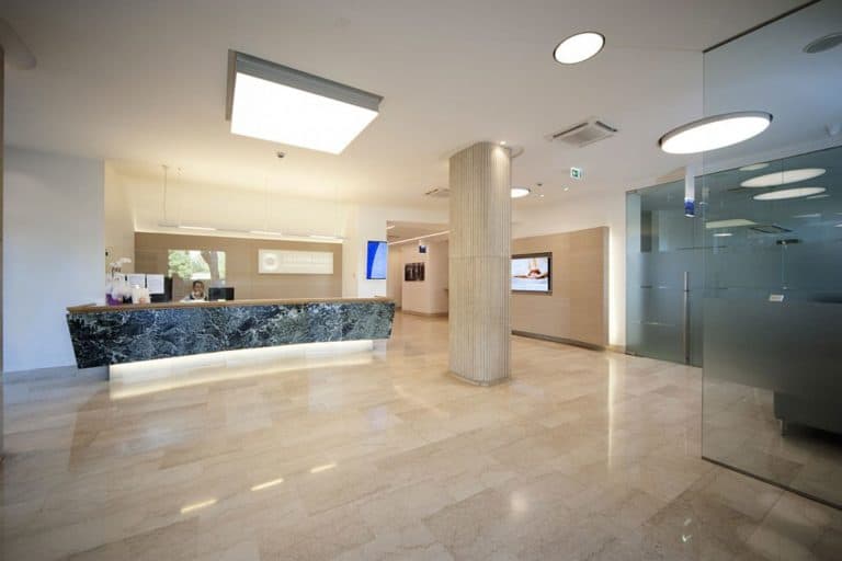 Salvator Mundi International Hospital