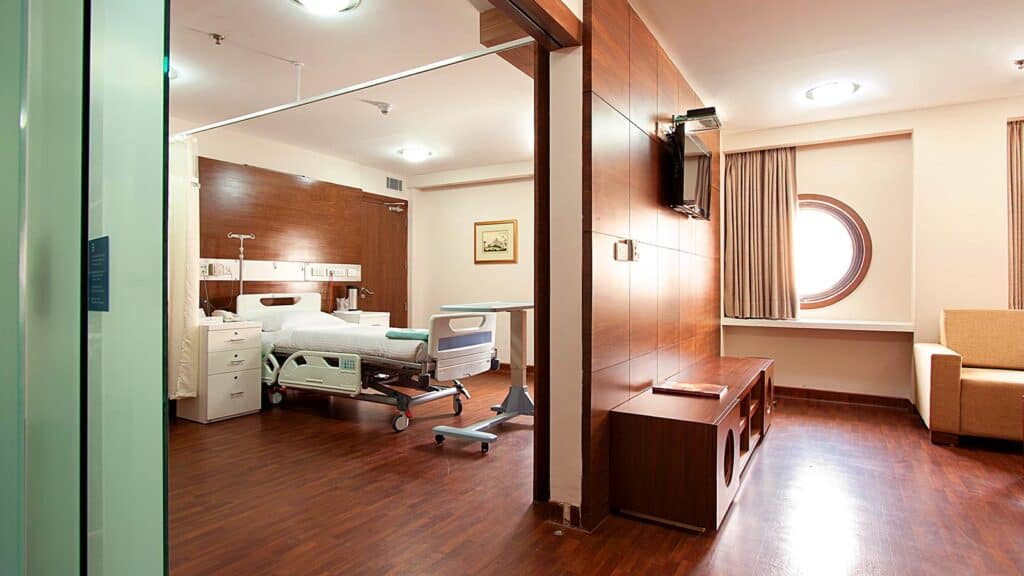 Indraprastha Apollo Hospitals